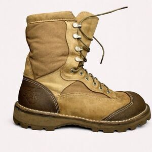 Bates Military Combat Boots Men’s 10W Desert Tan Vibram Sole E29502A